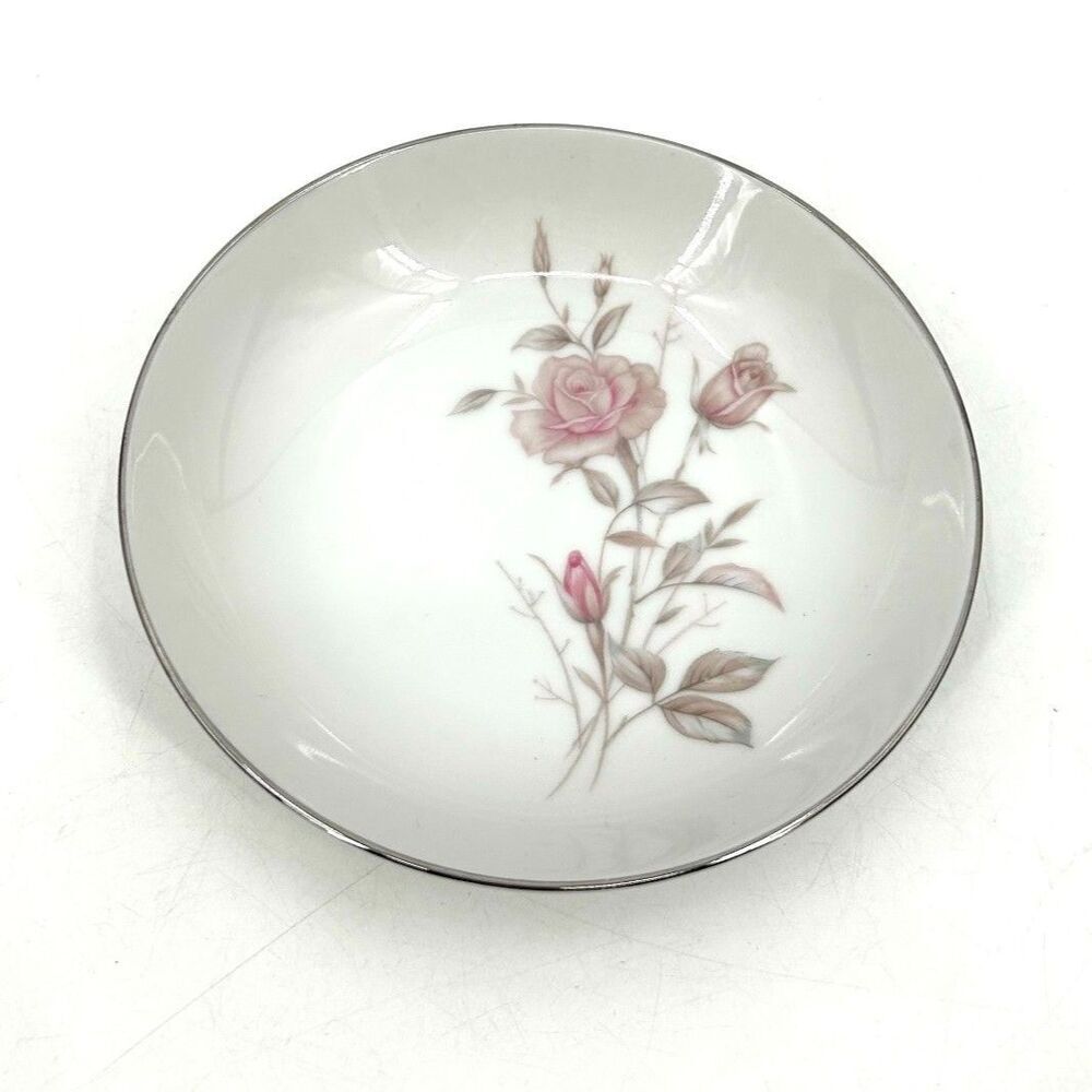 FINE CHINA JAPAN Vintage Laura Fruit Dessert Bowl White Floral Platinum Trim